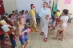 FUNCIONÁRIOS E MÉDICOS DO HOSPITAL REIGIONAL REALIZAM DOAÇÃO DE BRINQUEDOS PARA ESCOLA DE DESCANSO