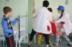 Palhaços encantam pacientes no Hospital Regional Terezinha Gaio Basso